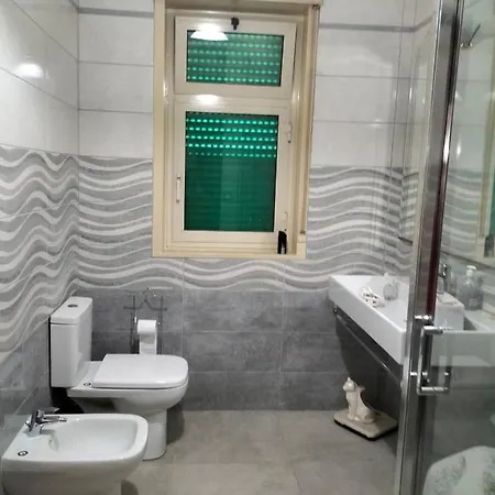 アパート Maremonti ザッフェラーナ・エトネーア